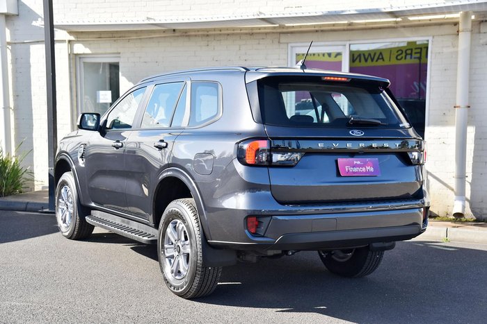 2025 Ford Everest Ambiente