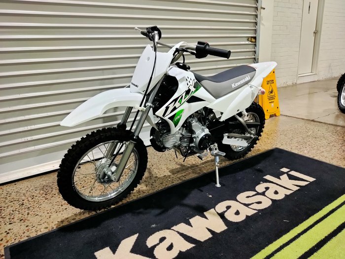 2027 KAWASAKI KLX110R MINI BIKE WHITE