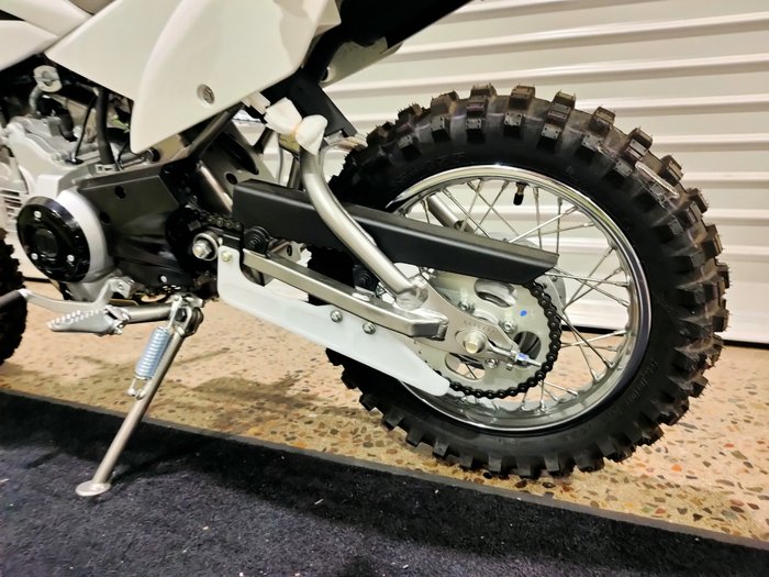 2027 KAWASAKI KLX110R MINI BIKE WHITE
