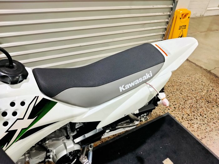 2027 KAWASAKI KLX110R MINI BIKE WHITE