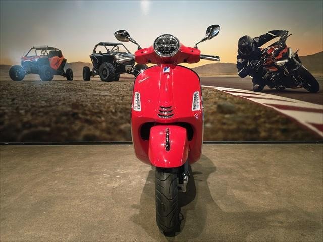 2025 Vespa GTS Super 150