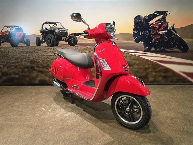 2025 Vespa GTS Super 150