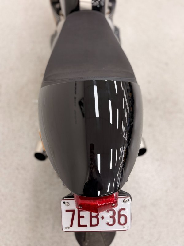 2022 Triumph THRUXTON RS Black