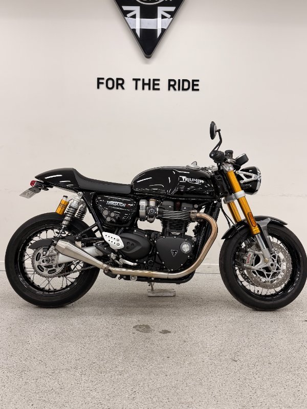 2022 Triumph THRUXTON RS Black