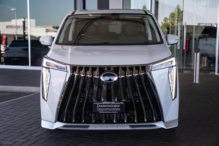 2026 GAC M8 PHEV Luxury