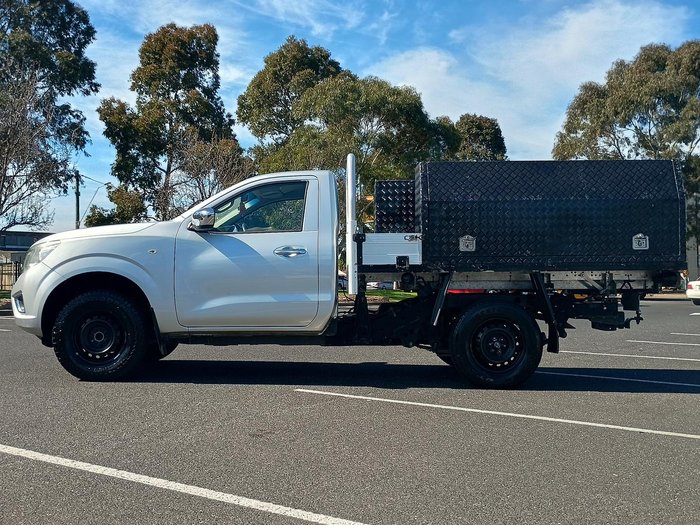 2015 Nissan Navara RX