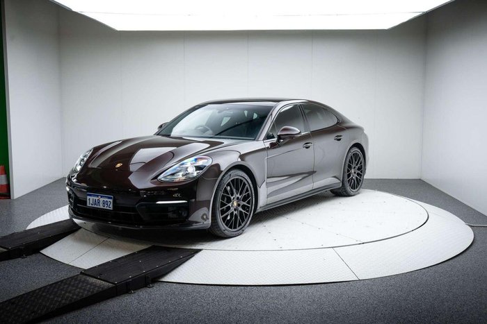 2022 Porsche Panamera