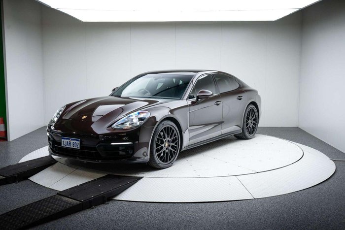 2022 Porsche Panamera