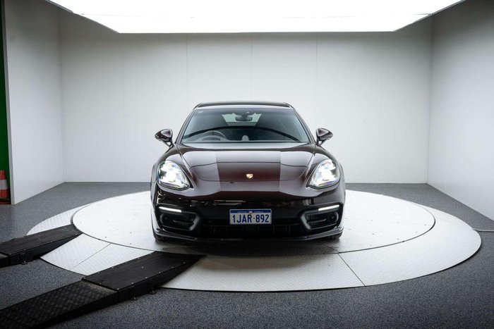 2022 Porsche Panamera