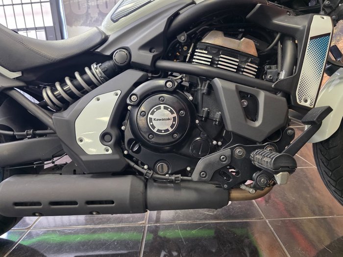 2021 Kawasaki VULCAN S (EN650D LAMS) WHITE