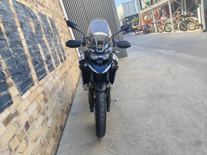 2027 TRIUMPH TIGER 900 ALPINE EDITION ROAD WHITE