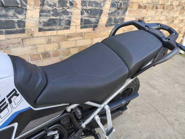 2027 TRIUMPH TIGER 900 ALPINE EDITION ROAD WHITE
