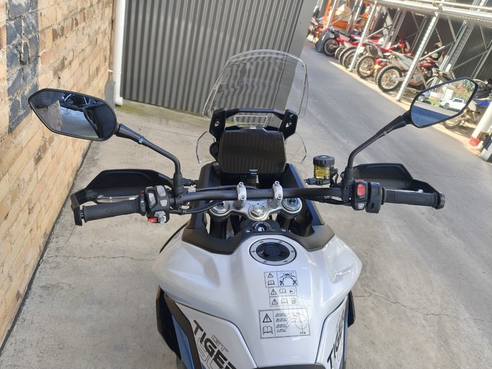 2027 TRIUMPH TIGER 900 ALPINE EDITION ROAD WHITE