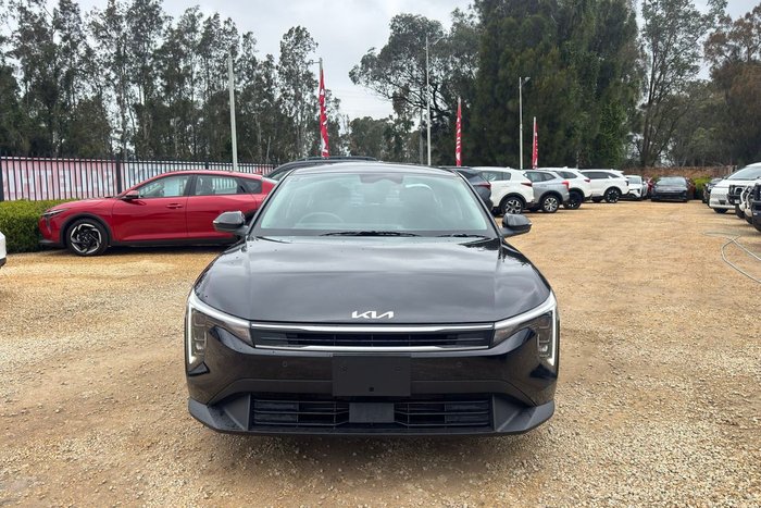 2025 Kia K4 Sport