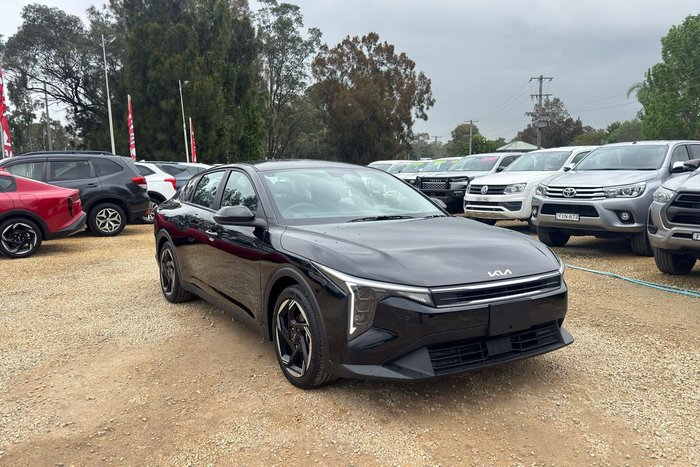 2025 Kia K4 Sport