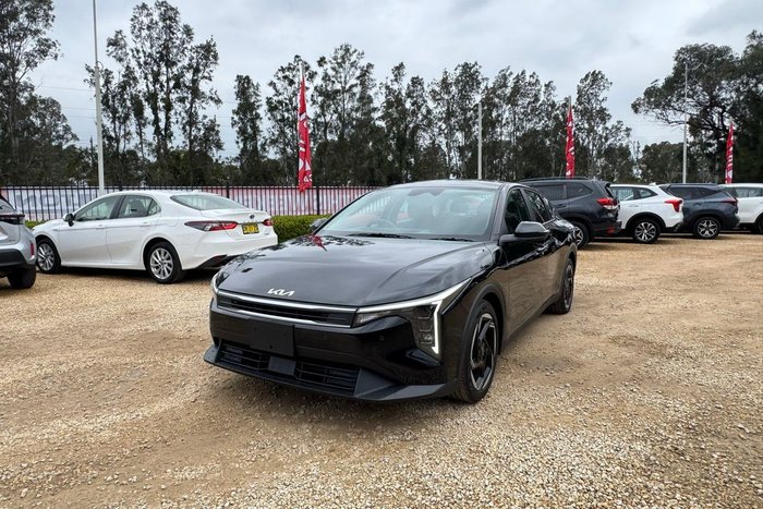 2025 Kia K4 Sport