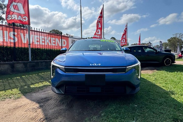 2025 Kia K4 Sport