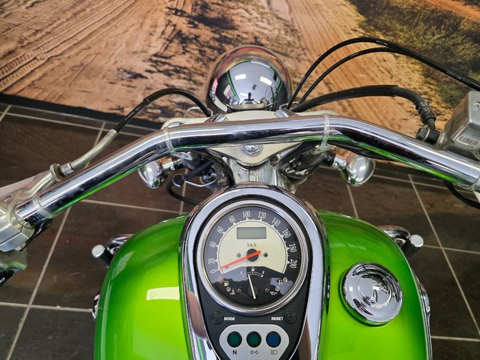 2007 Kawasaki VULCAN 900 CUSTOM GREEN