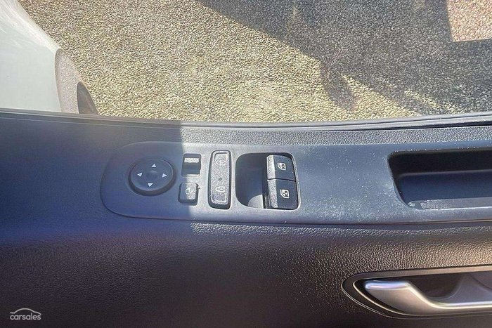 2022 Hyundai STARIA LOAD