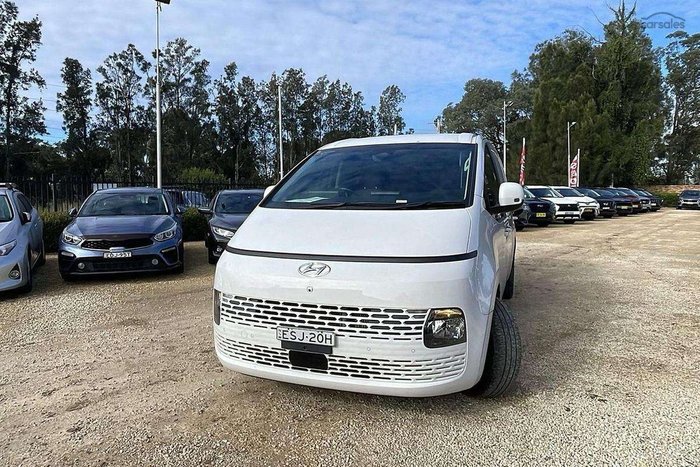 2022 Hyundai STARIA LOAD