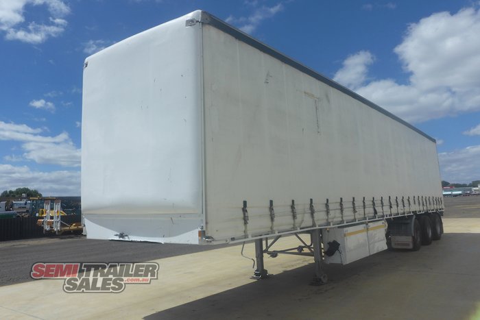 1995 Freighter 22 Pallet Curtainsider