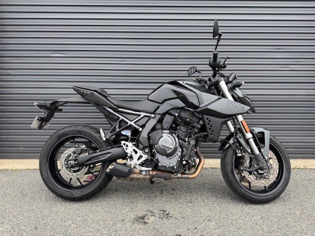 2023 Suzuki GSX-8S Black