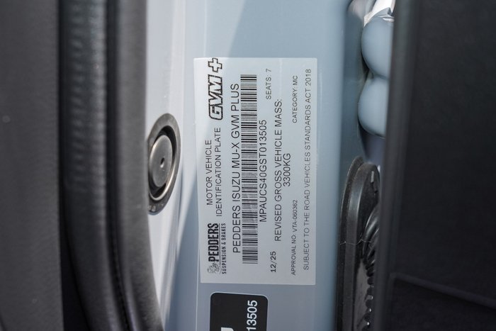 2025 Isuzu MU-X X-TERRAIN