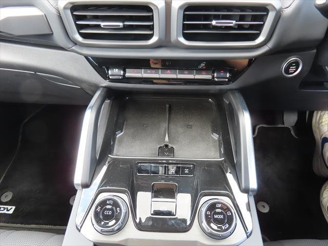 2024 LDV D90 Executive