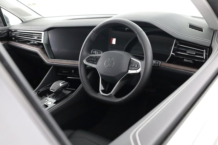 2025 Volkswagen Touareg