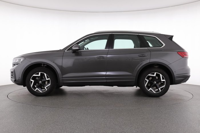 2025 Volkswagen Touareg