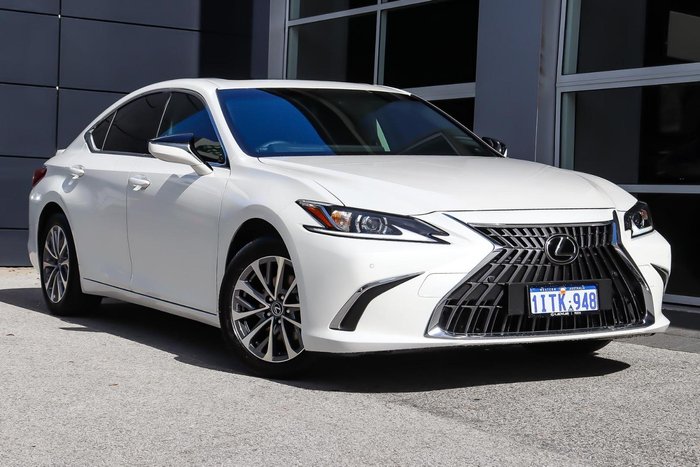 2025 Lexus ES