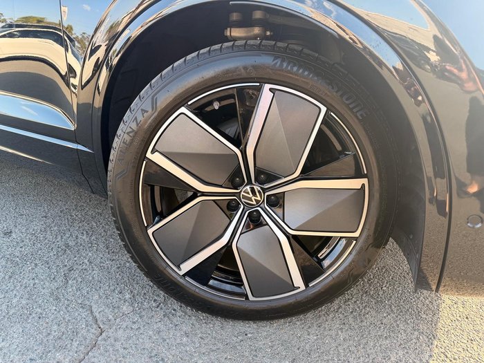 2024 Volkswagen Touareg 210TDI R-Line