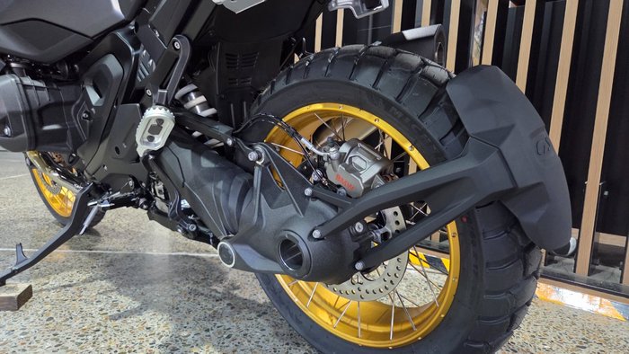 2026 BMW Motorrad R 1300 GS ADVENTURE GREEN