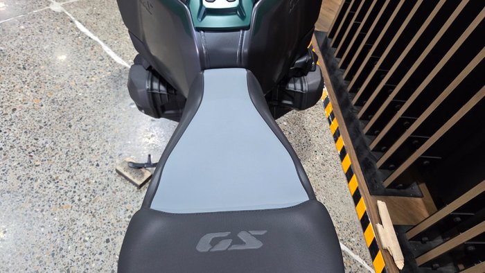 2026 BMW Motorrad R 1300 GS ADVENTURE GREEN