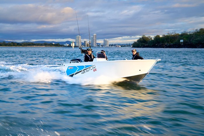 2027 Stacer 469 Outlaw Side Console