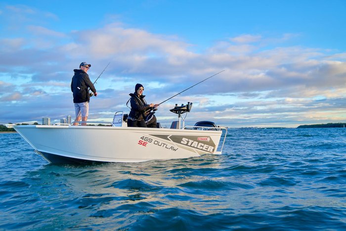 2027 Stacer 469 Outlaw Side Console