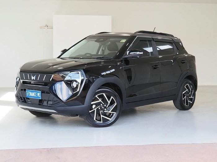 2025 Mahindra XUV3XO