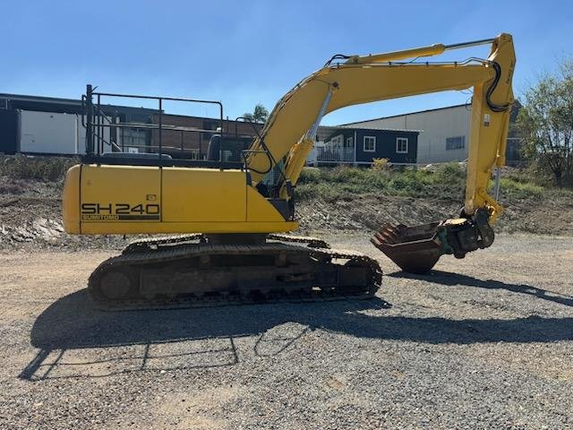 2011 Sumitomo Sh240