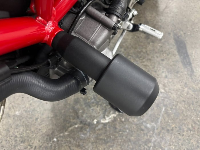 2019 DUCATI HYPERMOTARD 950 (RED) Red