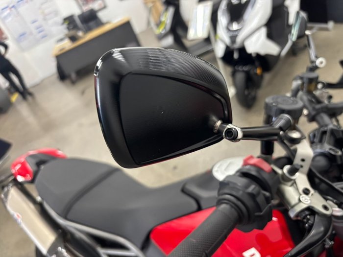 2019 DUCATI HYPERMOTARD 950 (RED) Red