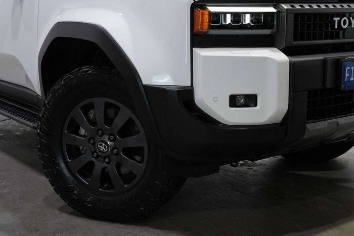 2024 Toyota Landcruiser Prado