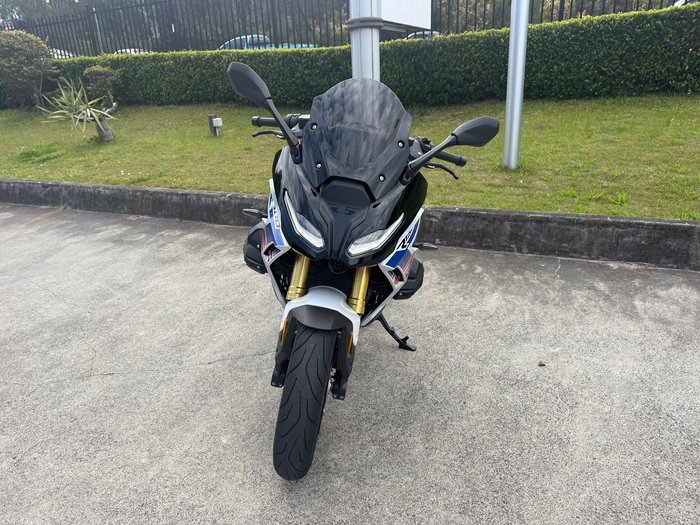2026 BMW R 1300 RS Performance