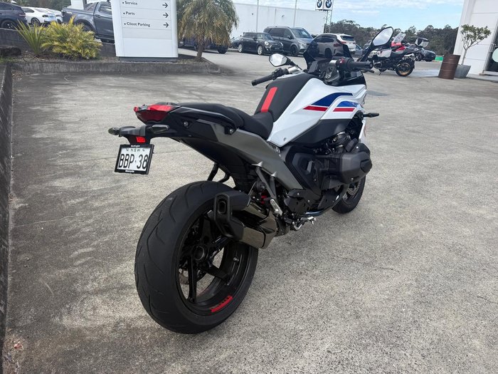2026 BMW R 1300 RS Performance