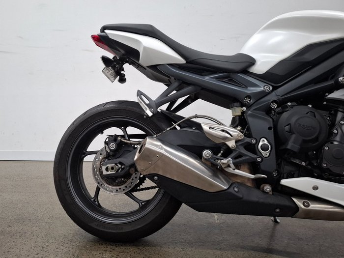 2014 Triumph STREET TRIPLE 660
