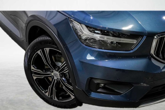 2022 Volvo XC40