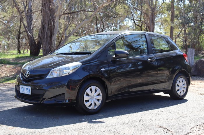 2013 Toyota Yaris YR
