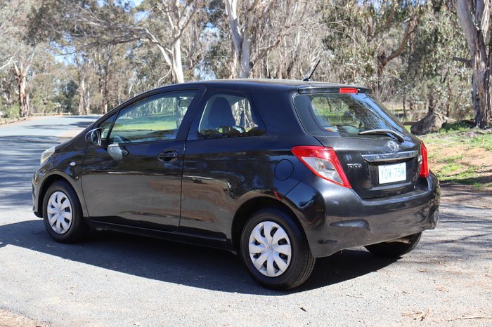 2013 Toyota Yaris YR