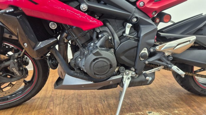 2014 Triumph STREET TRIPLE R GREY