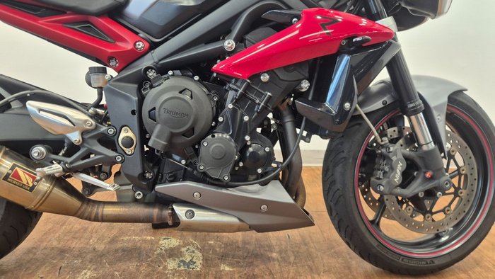 2014 Triumph STREET TRIPLE R GREY