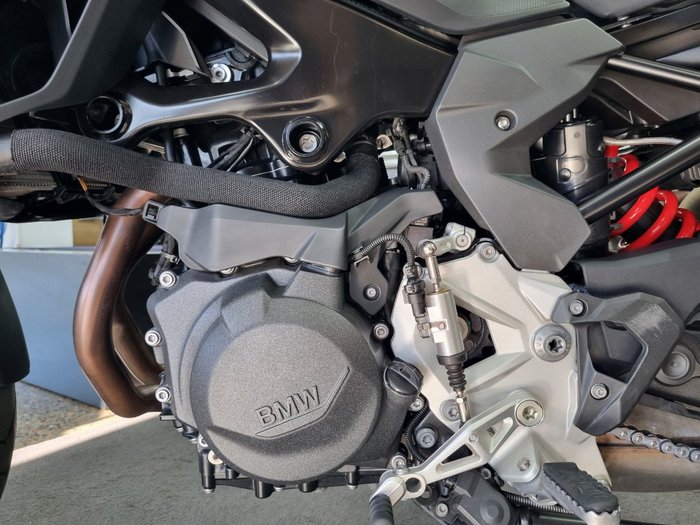 2026 BMW Motorrad F 800 GS TRIPLE BLACK BLACK STORM METALLIC
